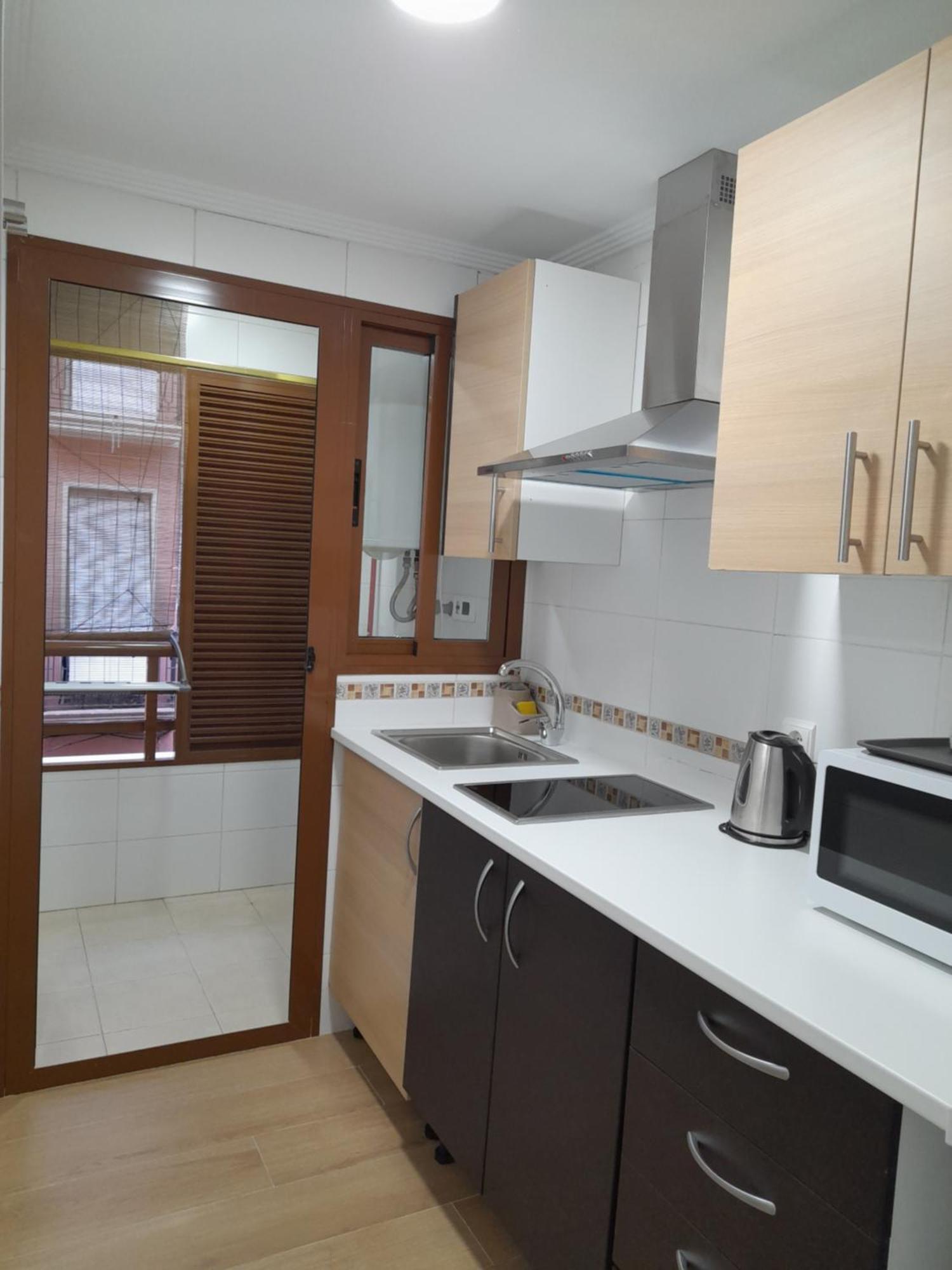 Comodo Aparta Estudio Centrico En Alicante Exterior foto